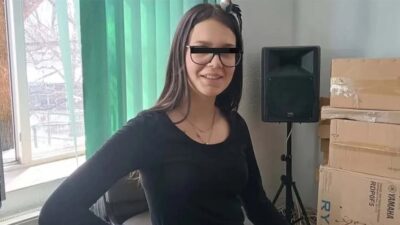 Durerea unei adolescente de 15 ani care și-a luat viața în fața trenului în timp ce vorbea cu iubitul! Detalii cutremurătoare!