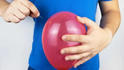 Frunza de zmeur: secretul natural care oprește diareea și calmează durerile menstruale