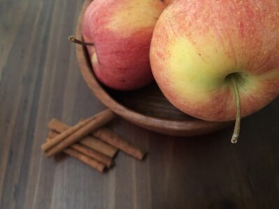Descoperă leacul magic cu măr și scorțișoară: detox colon în 7 zile!