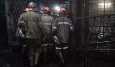 Alertă în Valea Jiului: Minerii riscă să rămână fără salarii până pe 22 august, sindicatul cere demisii imediate!