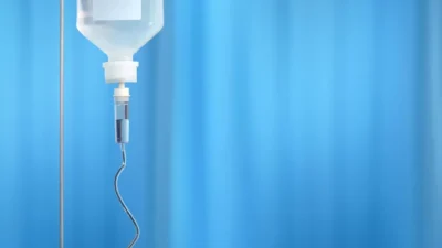 Fanii sunt în lacrimi! Renumitul cântăreț român, la perfuzii, luptă pentru sănătatea lui!