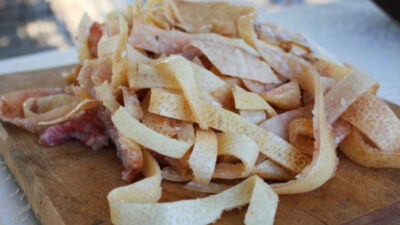 Nu o să crezi ce se întâmplă cu corpul tău dacă mănânci șorici zilnic!