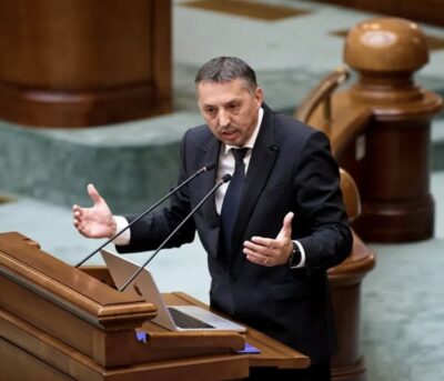 ȘOC în Educație! Ministrul Daniel David vrea să aducă la catedră specialiști care NU sunt profesori și să schimbe tot sistemul școlar!