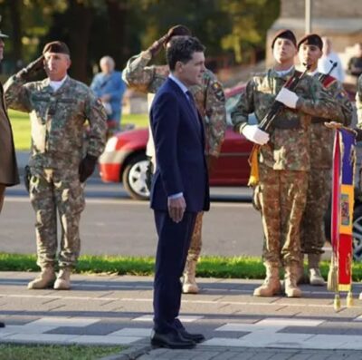 Nicusor Dan, prins în cea mai stânjenitoare gafă la Timisoara – Ce s-a întâmplat chiar în fața monumentului eroilor!