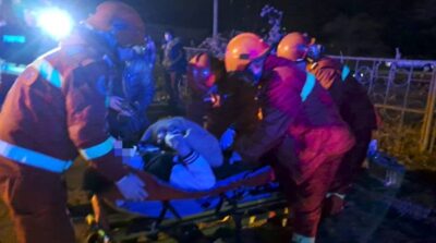 ȘOCANT! Femeie de 70 de ani spulberată pe trecerea de pietoni chiar în fața unei școli – Imagini incredibile surprinse de camere!