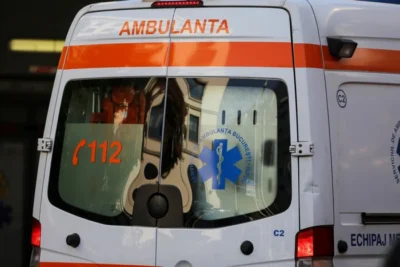 Ambulanțier înjunghiat de un pacient scăpat de sub control! Detalii șocante despre atacul care a cutremurat România!