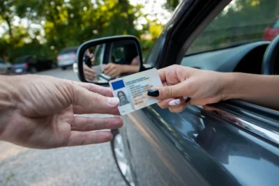 Șoferii, în pericol! Noua limită de viteză tolerată scade la 5 km/h – Vezi ce riști dacă o depășești!
