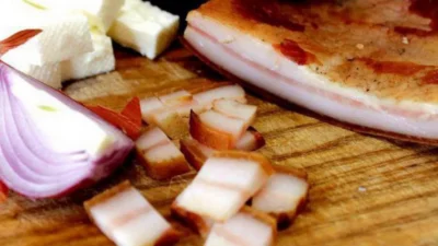 Ești diabetic și poftești la slănină? Iată CUM o poți mânca FĂRĂ SĂ-ȚI DISTRUGI SĂNĂTATEA!