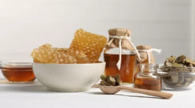 Nu o să-ți vină să crezi ce poți face cu tinctura de propolis – rețeta simplă care îți schimbă viața!