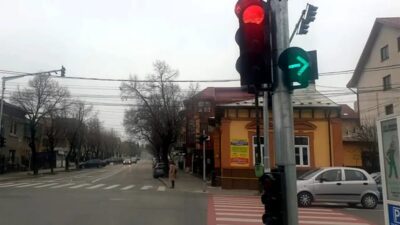 Legea din Codul Rutier pe care 99% dintre pietoni o încalcă! Riscați o amendă COLOSALĂ fără să treceți strada