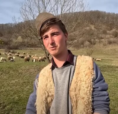 Șocant! Tânărul care a fugit în Germania pentru bani s-a întors acasă după ce a trăit un coșmar în construcții!