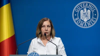Ciclonul face PRĂPĂD în România: Ploi cât pentru o lună într-o noapte și zăpadă de jumătate de metru! Avertisment de cod roșu.
