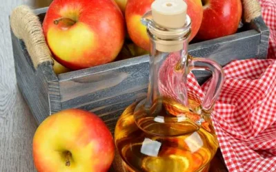 Pune acest ingredient secret în oțet de mere și miere. Grăsimea de pe burtă se topește văzând cu ochii