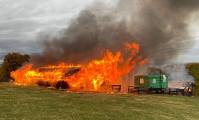 ȘOCANT! Incendiu DEVASTATOR în Prahova: O victimă carbonizată găsită în locuință, pompierii încă luptă cu flăcările!