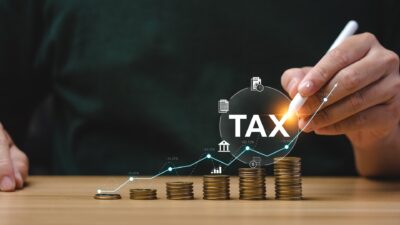 Șoc pentru proprietarii din marile orașe! Impozitul pe locuințe se poate dubla din 2026 – Vezi cât vei plăti tu!