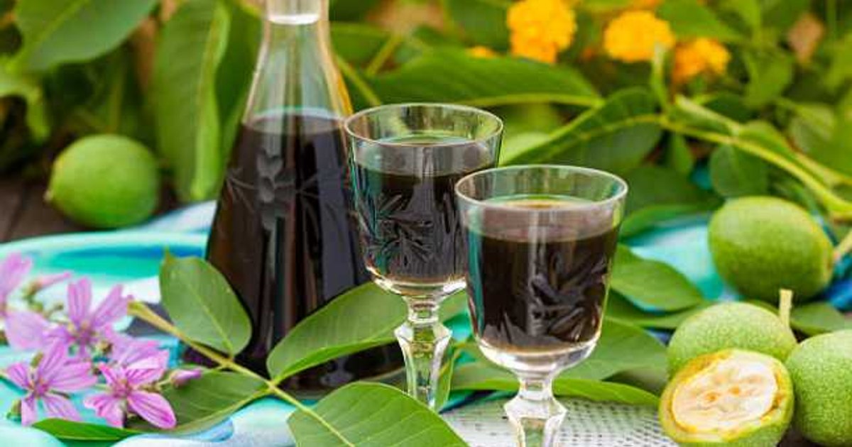 Lichiorul vindecator din nuci verzi –