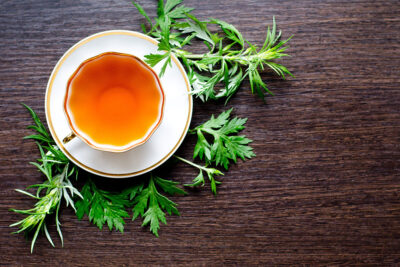 Planta care îți curăță ficatul de TOATE toxinele. Medicii sunt șocați de efectele ei