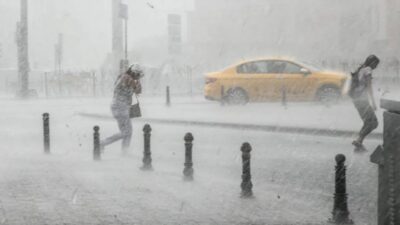 Vremea în România în octombrie 2025: Ce surprize ne pregătesc meteorologii!