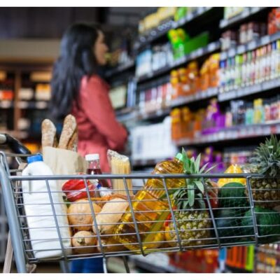 Adio lapte la 6 lei! Legea care îți va goli buzunarele: produsele ieftine de la supermarket, la un pas să fie interzise