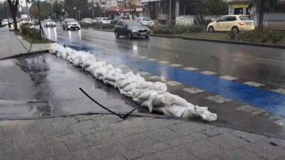 Constanța se baricadează! Vine potopul. Autoritățile au dat alerta maximă: „Nu ieșiți din case!”