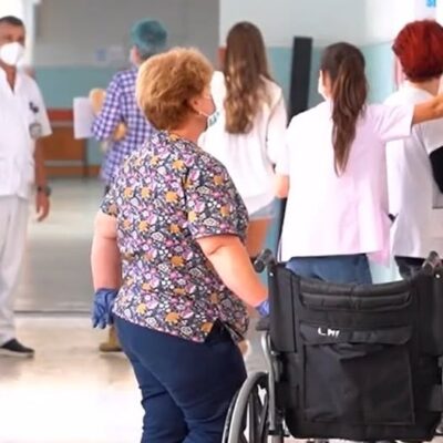 Medicul care a uitat pansamente într-o fetiță a lovit din nou! O femeie a intrat în comă după o operație de rutină