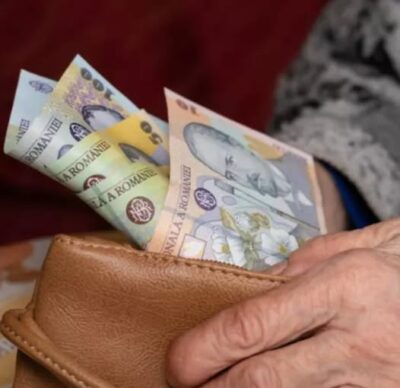 Anunț pentru 2,3 milioane de români: Pensiile vor ajunge mai târziu în noiembrie. S-a aflat de ce