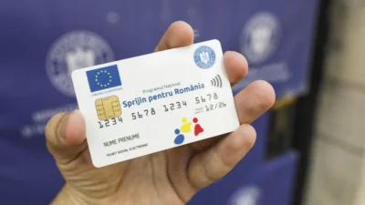 EXCLUSIV! Peste 1 milion de români au primit banii pe card – Iată cum îi folosesc deja!