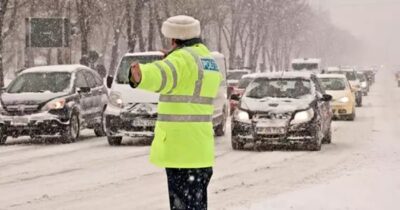 Amenda este de 2.900 de lei și rămâi fără talon! Legea s-a schimbat, iar toți șoferii sunt obligați să aibă aceste 2 obiecte în mașină
