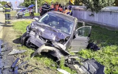 O tânără de 24 de ani și un tânăr de 28 de ani au ajuns la spital. Ce s-a întâmplat în această dimineață pe șosea