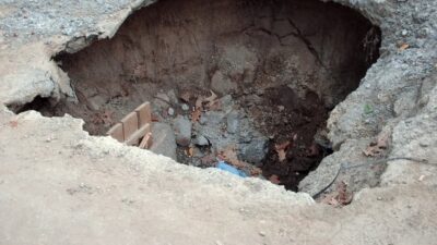 ATENȚIE, PROPRIETARI! Vecinii te pot DA ÎN GAT! Construcțiile fără AUTORIZAȚIE pot fi DEMOLATE din ordin oficial