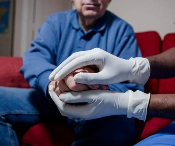 Cum se poate cumula pensia de handicap cu alte venituri