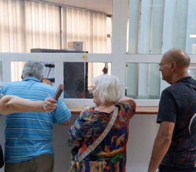 BOMBA pensiilor în decembrie 2025!  Categoria de români care primește a 13-a PENSIE – vezi dacă te ÎNCADREZI și TU!