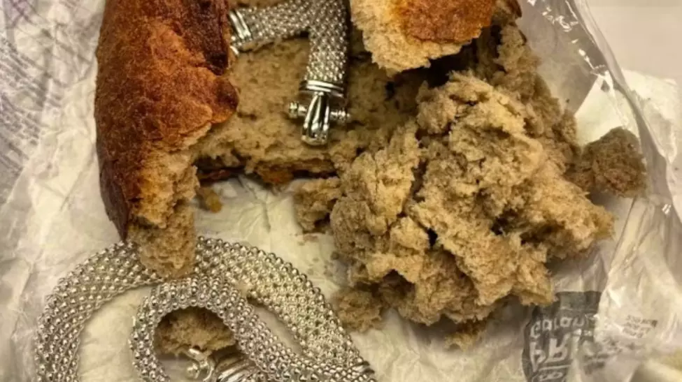 bijuterii ascunse paine 1