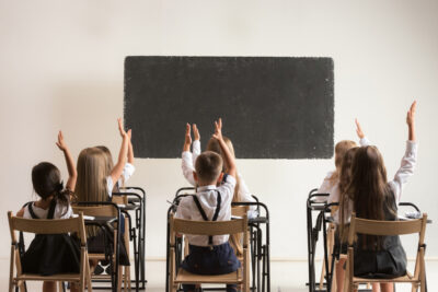 ADIO teme pentru acasă?! Decizia uriașă anunțată de Ministerul Educației. Milioane de elevi sunt vizați