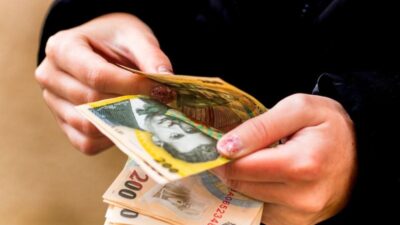 BANI PENTRU COPII ÎN DECEMBRIE 2025!  S-a aflat DATA exactă când intră alocațiile pe card – părinții o așteaptă cu sufletul la gură!