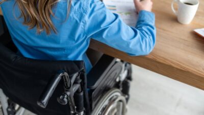 Nu mai contează ce boală ai. Așa se stabilește de acum gradul de handicap în România
