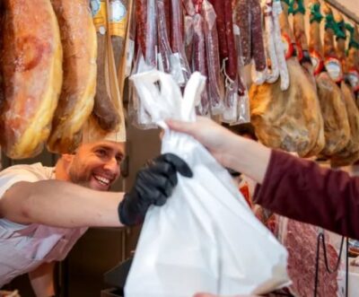 „Crăciunul fără carne de porc nu e Crăciun”: Cât a ajuns să coste tradiția pe masa românilor