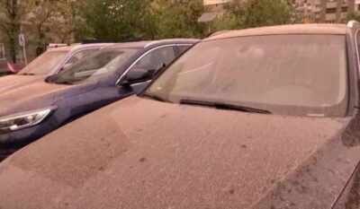 România, LOVITĂ de un val uriaș de praf saharian între 21 și 23 noiembrie! Aici apar PRIMELE depuneri pe mașini și geamuri