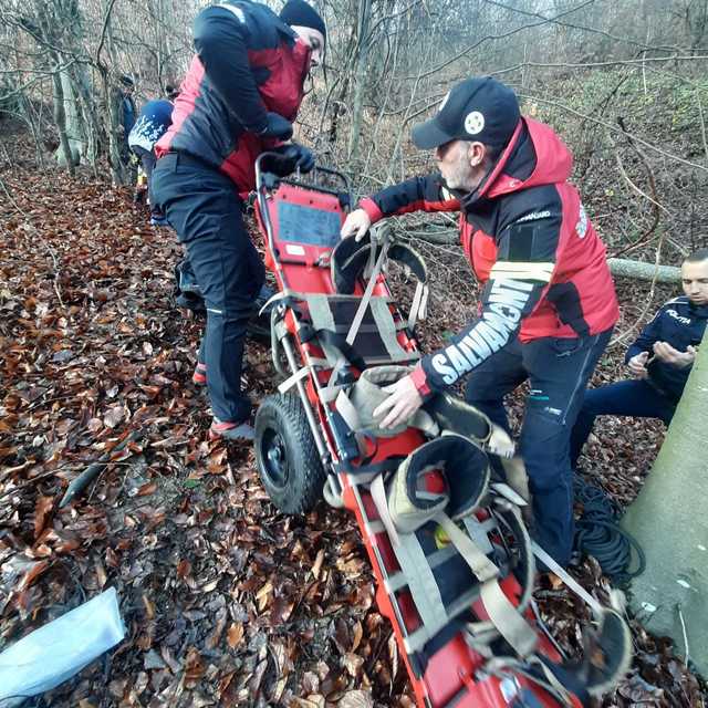 whatsapp image 2025 11 24 at 17 49 43