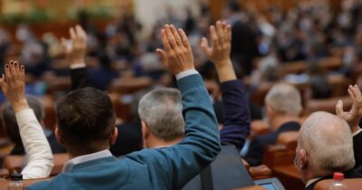 Amendă de 20.000 de lei dacă faci scandal la ghișeu! Legea care îi va arde la buzunar pe toți românii