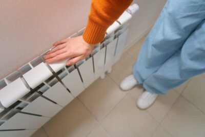 Câte ore pe zi trebuie să ții centrala pornită, de fapt. Greșeala care îți umflă factura la gaze