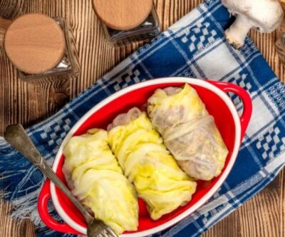 Cea mai VECHIE rețetă de sarmale! Ingredientele simple care le dau un gust DIVIN și pe care bunicii nu le dezvăluiau nimănui