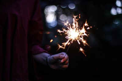 Greșeala banală care te bagă direct la închisoare de Revelion. Amenda e uriașă dacă nu respecți distanța