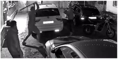 Scene de groază în Bistrița-Năsăud: Un bărbat a intrat cu toporul peste o familie și a distrus totul în cale