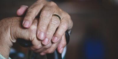 INTRĂ BANII PE CARD MAI DEVREME! Veste uriașă înainte de Crăciun. Data exactă când românii primesc sumele