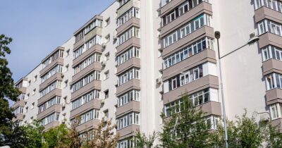Greșeala banală care te costă 6.000 de lei dacă stai la bloc. Orele la care e interzis să faci zgomot