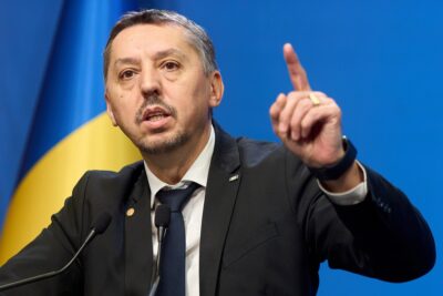 Veste uriașă pentru profesori! Ce se întâmplă cu cumulul pensiei cu salariul în 2026, anunțul lui Daniel David