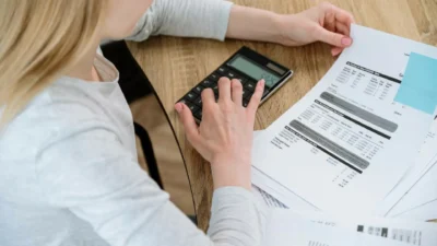 ȘOC la plata facturii! Energia s-a scumpit cu 60%, dar acest truc simplu îți poate ÎNJUMĂTĂȚI costurile – specialiștii spun cum!