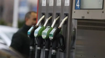 Lovitură totală pentru șoferi de la 1 ianuarie! Cât va costa un litru de benzină după noile scumpiri