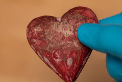 Obiceiul care îți distruge inima și te îmbătrânește rapid! Greșeală uriașă pe care o fac mulți români